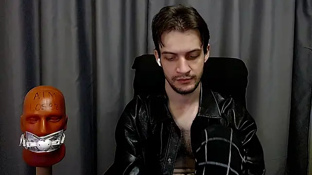 Chatroom XXX en direct de _Damien_thorn_