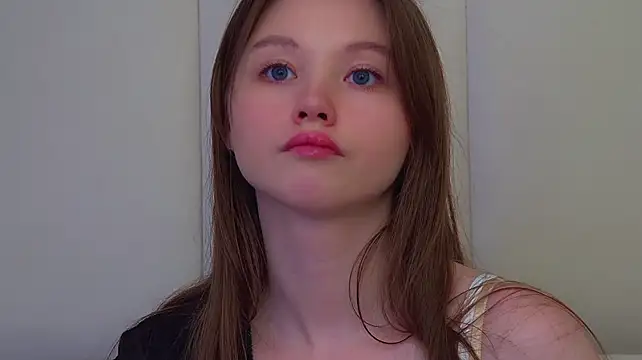 Chat XXX en directo de KeiraAsti