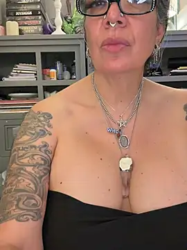 dieseldame1313's Live XXX Chat