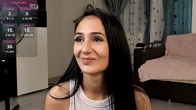 AmaraCross' Live XXX Chat