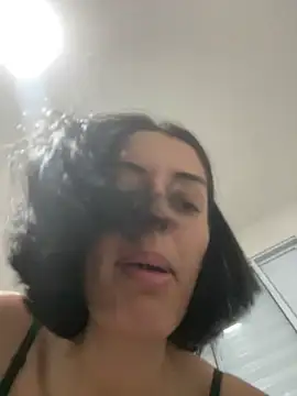 צ'אט XXX בשידור חי של Catmila94