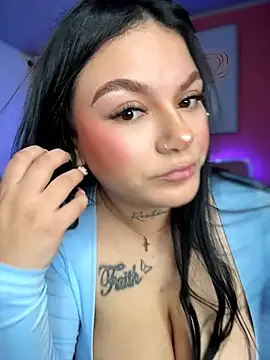 Živý XXX chat Megaan__More