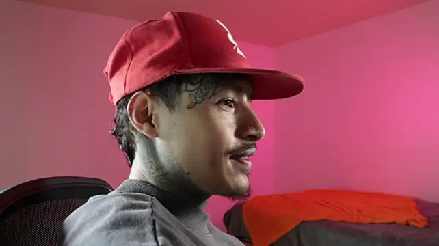 Chat +18 de trieone ao vivo