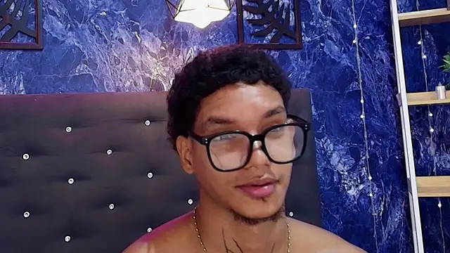 Chat XXX Live kai_storm77