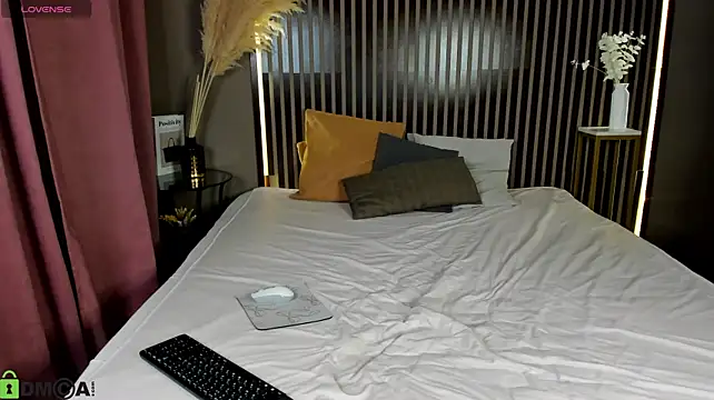Aly_Alyc's Live XXX Chat