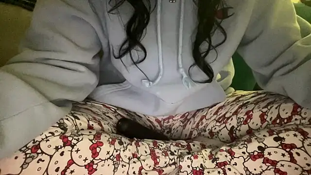 kaithra Show in webcam