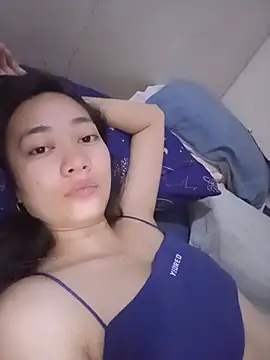 Chat +18 de urnaughty_creamypie ao vivo
