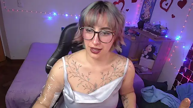 Chat +18 de Miacatsito3 ao vivo