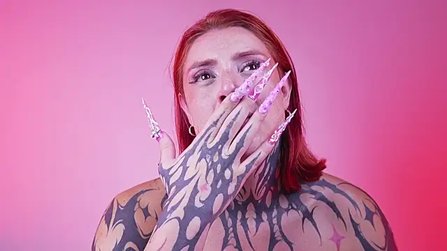 mystikdollx's Webcam Show