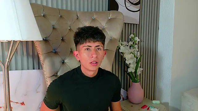 AndyJustgame_ Show Webcam