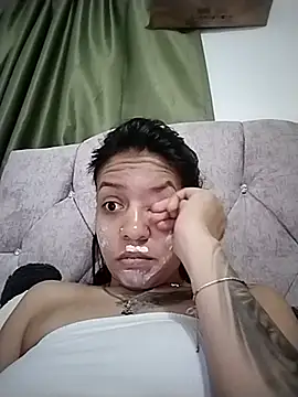 Chat XXX en directo de Tiphanydirty3