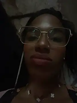 FlorSalvaje_ Live XXX Chat