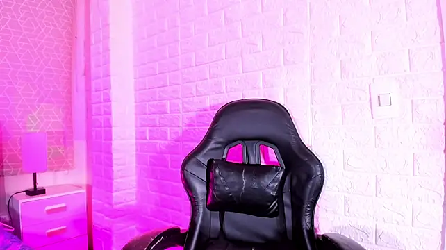 SofiiaCutee 라이브 XXX 채팅