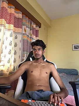XXX chat uživo modela GunSlay