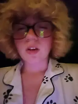 mcjbgfhgjhiiilllufjyf's Live XXX Chat