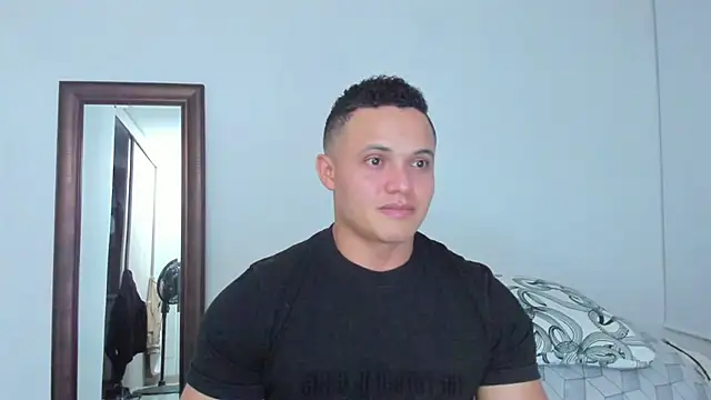 KingLevi01 Live XXX-chat