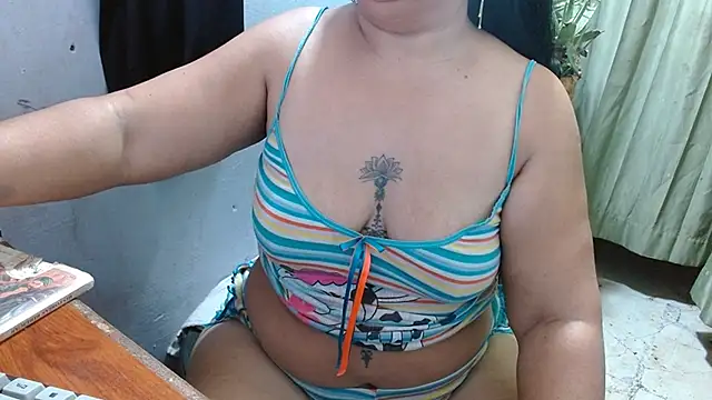 CanelaCollins' Live XXX Chat
