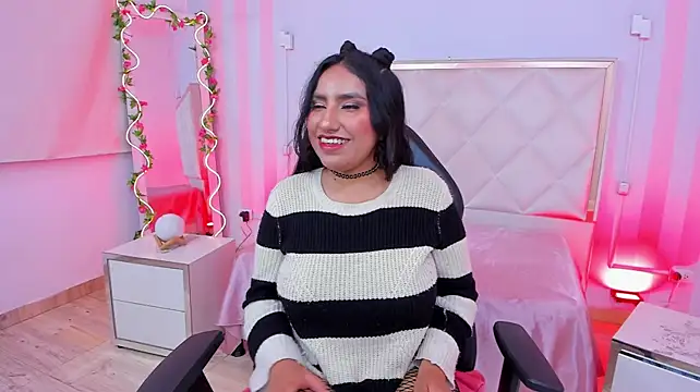 fiory_tay's Live XXX Chat