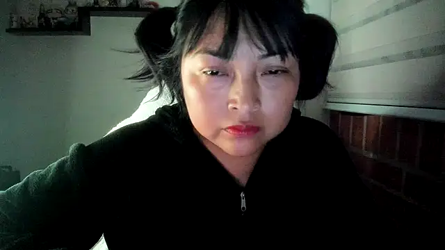 Shaddycute_のライブXXXチャット