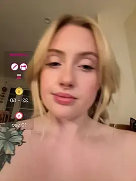 צ'אט XXX בשידור חי של seeunexttuesday