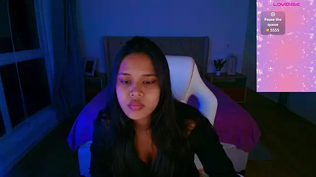 AmeliaEmmy Chat XXX in diretta