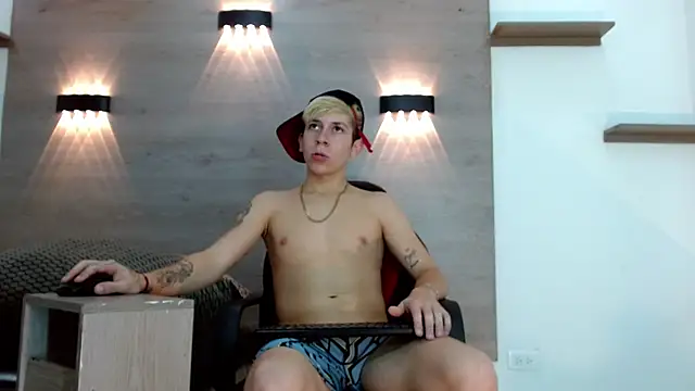 Show modela Gaeliitto na web-kameri