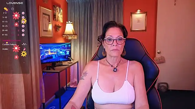 Jujutopia's Live XXX Chat
