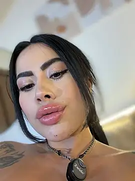 Chat +18 de KimberlyWalton ao vivo
