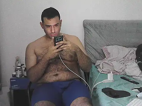 Živý XXX chat alphalatinobearx