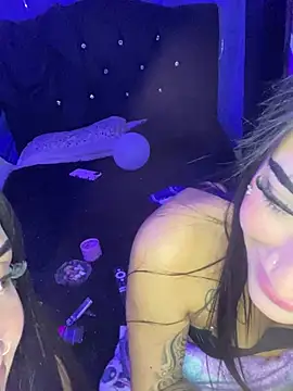 Chat +18 de Kattyrose_js ao vivo