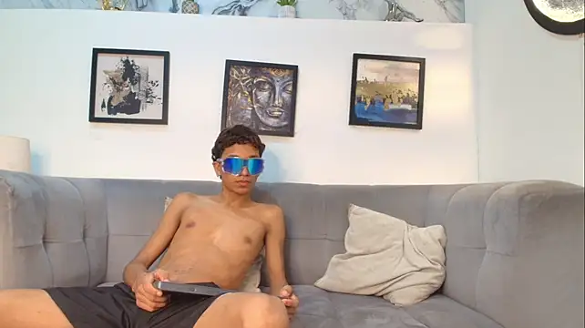 عرض كام RED_ZONE_BOYS