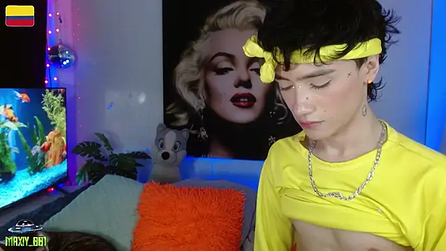 maxiy_001's Live XXX Chat