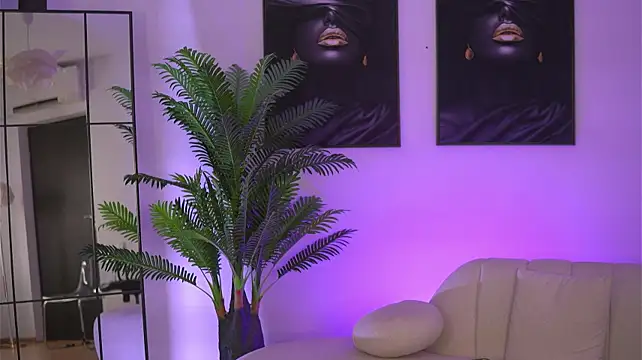 Chatroom XXX en direct de EllenKarter
