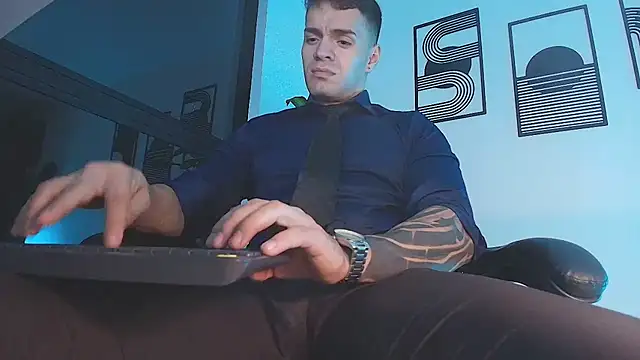 ALPHA_DOMINUS_n Live XXX chat