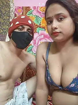 הופעת וובקאם של Seducing_couple