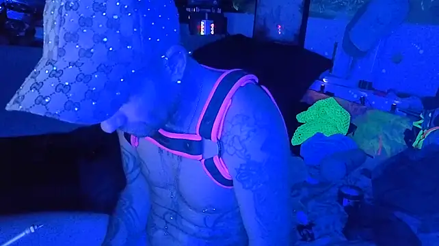 Cojote Webcam Show