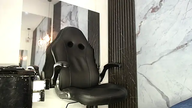 XXX chat uživo modela BlakeSttone