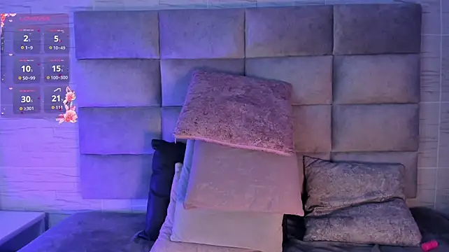 XXX chat uživo modela EllieAdeline