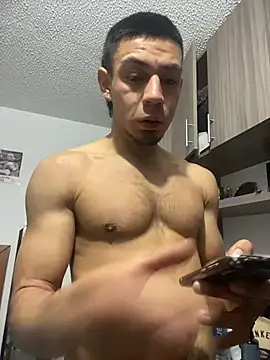 Taylor_DiamondBoy XXX чат на живо