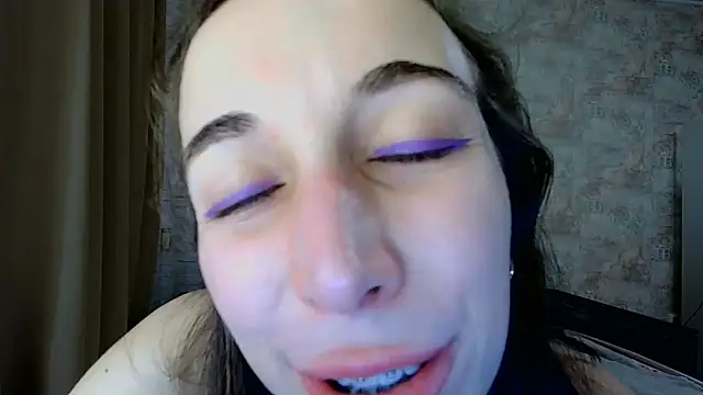 Chat XXX en directo de Anika_bloom