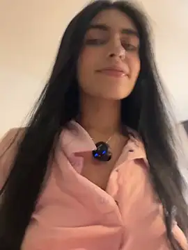 צ'אט XXX בשידור חי של DaphneUwu