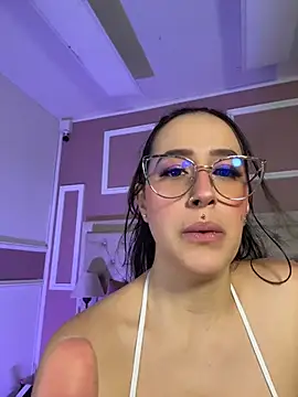Chatroom XXX en direct de RenataVelasquez