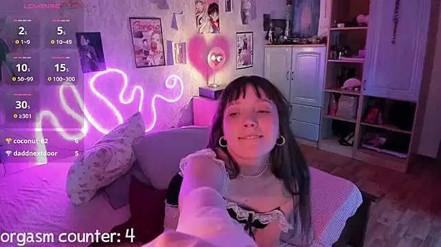 Онлайн чат XXX RileyNymph