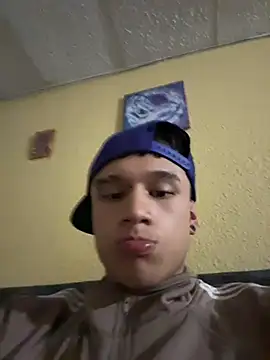 Chat +18 de Dominik_Souza ao vivo