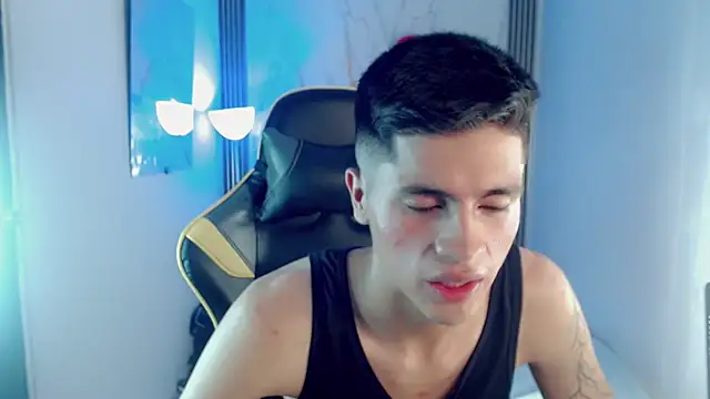 Chat +18 de Ascii_one ao vivo