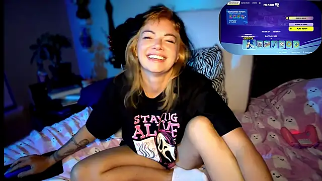 MarlaFknSinger Show in webcam