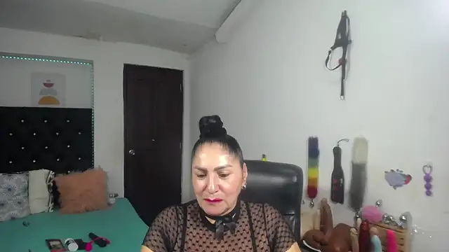 دردشة mature_bigboobs10 الجنسية المباشرة
