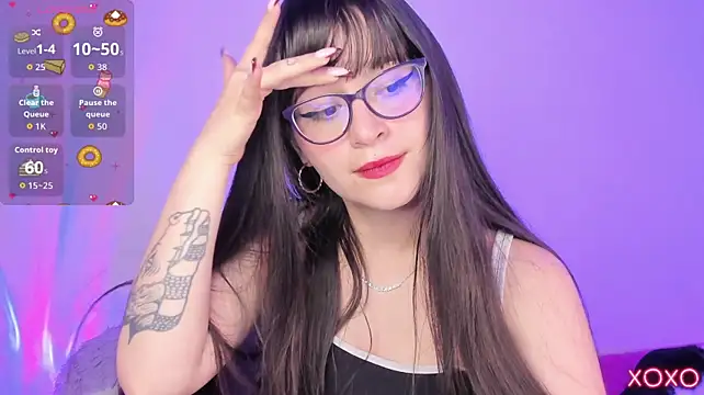 Chat +18 de _urcutekitty ao vivo