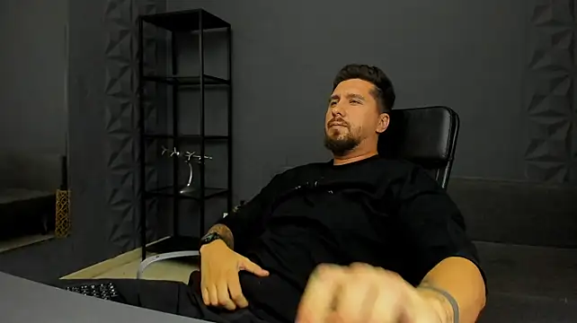 Chat +18 de LoganStroud ao vivo