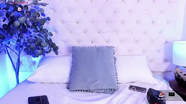 sophie_pariss' Live XXX Chat